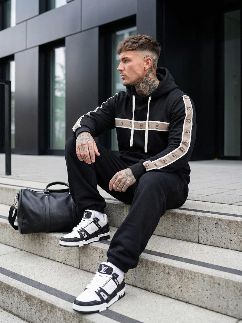 Vīriešu džemperis ar kapuci melna OZONEE JS/8B1729/3