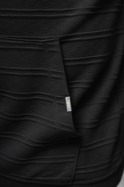 Vīriešu džemperis ar kapuci melna OZONEE O/TB2272