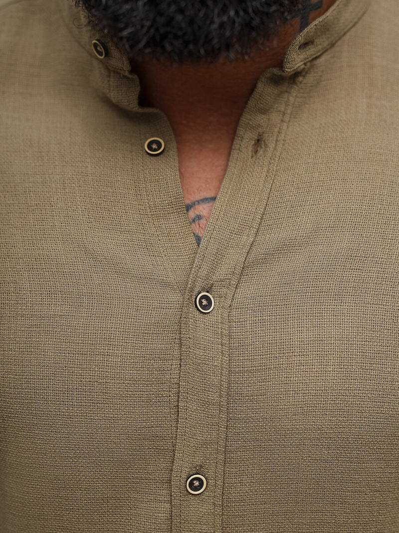 Vīriešu krekls tumši-smilšu OZONEE O/V112