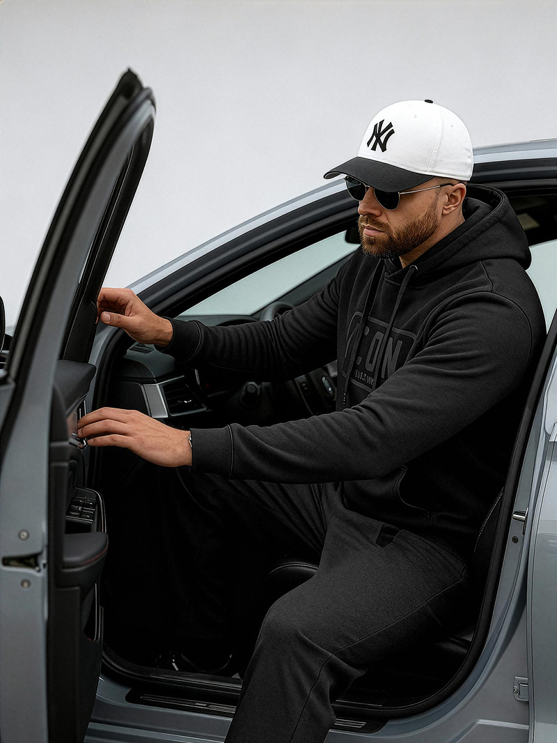 Vīriešu džemperis ar kapuci melna OZONEE JS/8B1975/3