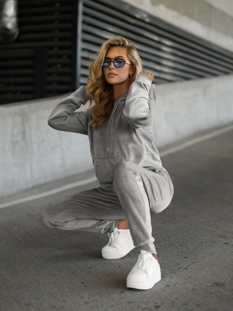 Sieviešu velūra treniņtērpa komplekts pelēks OZONEE JS/8C1301/2